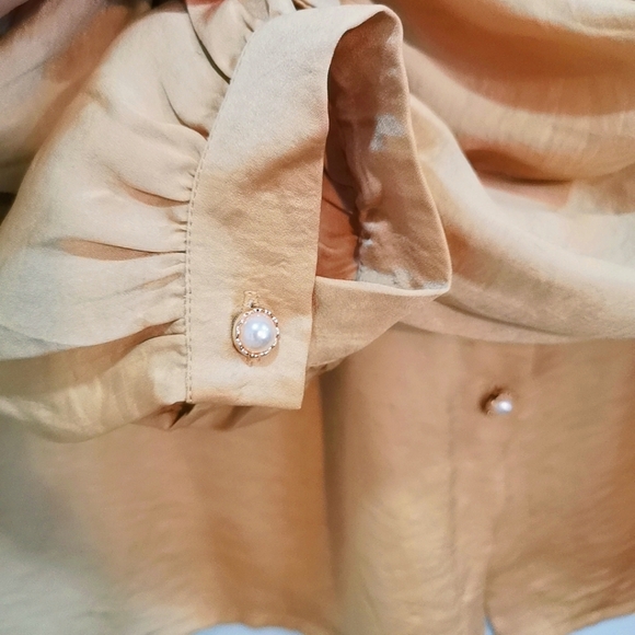 Fenn Wright Manson Blouses - Picture 4 of 6